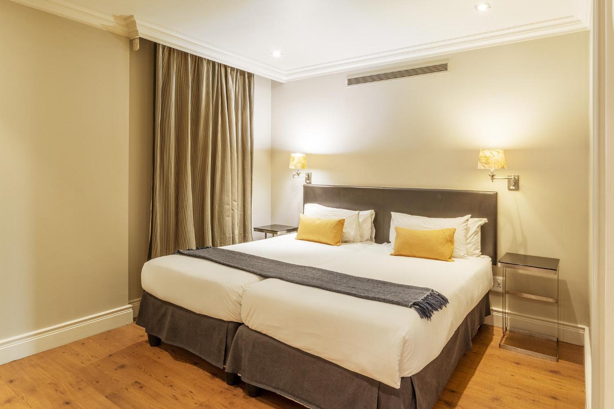 Cape Royale Luxury By Nivar Apartment
