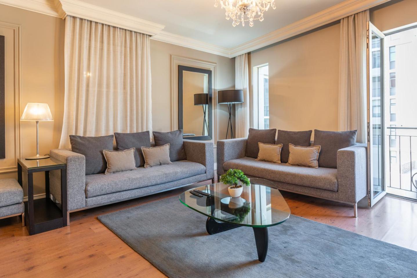 Cape Royale Luxury By Nivar Apartment