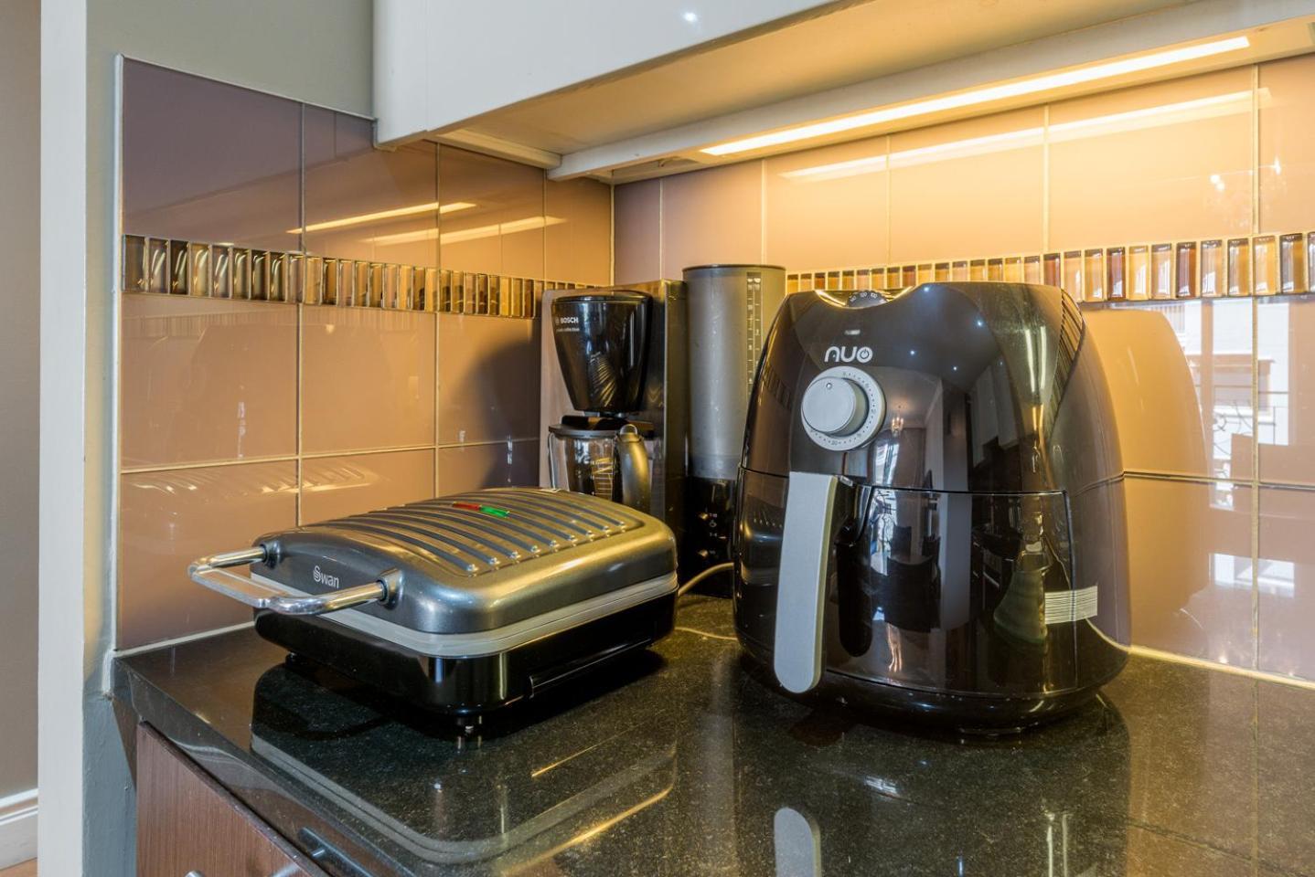 Apartment Cape Royale Luxury By Nivar Cape Town