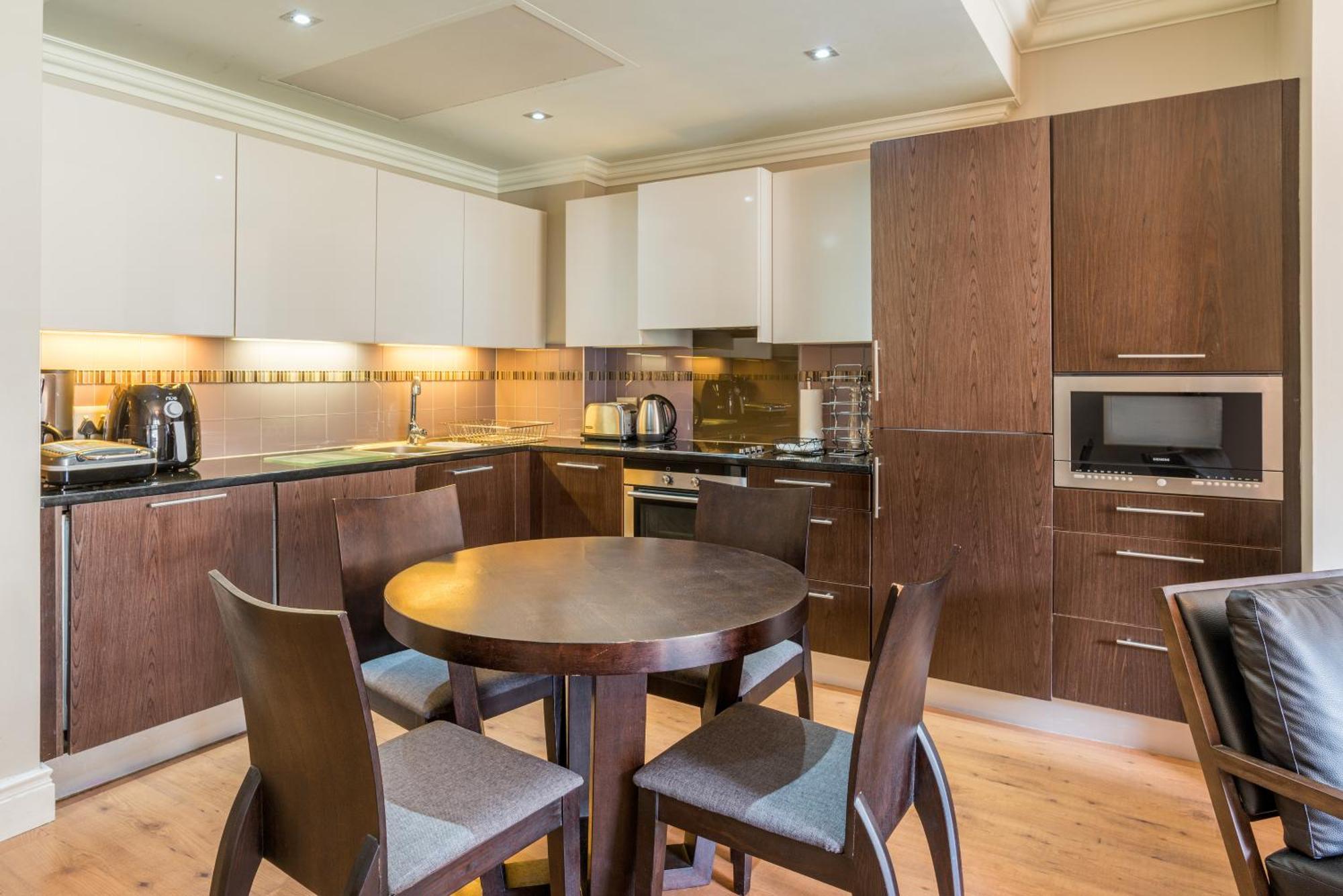Cape Royale Luxury By Nivar Apartment