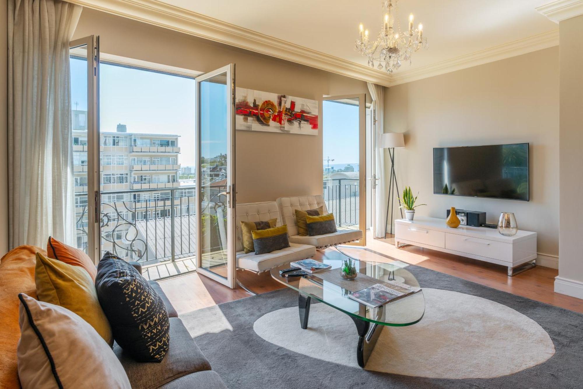 Cape Royale Luxury By Nivar Apartment