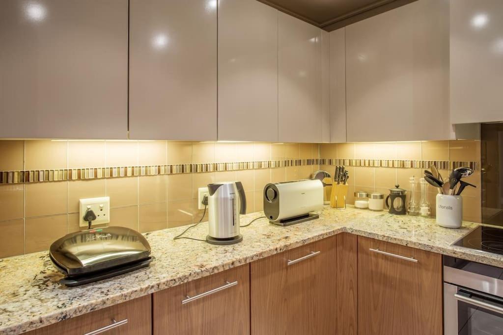 Cape Royale Luxury By Nivar * Cape Town