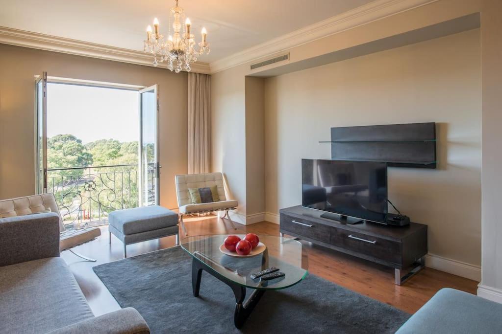Cape Royale Luxury By Nivar Cape Town