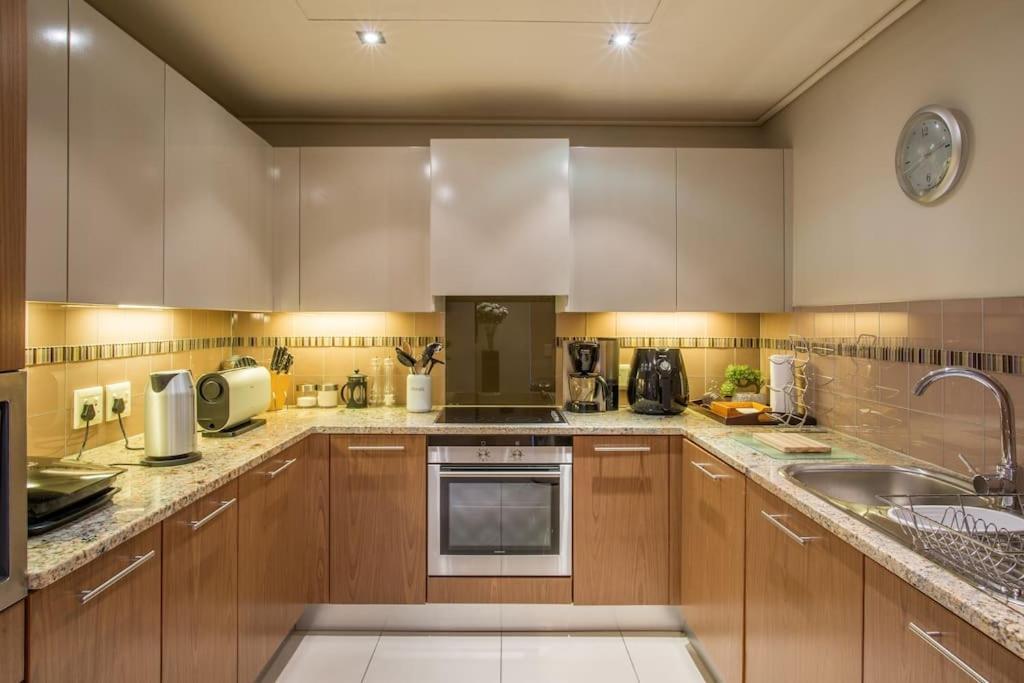 Cape Royale Luxury By Nivar * Cape Town