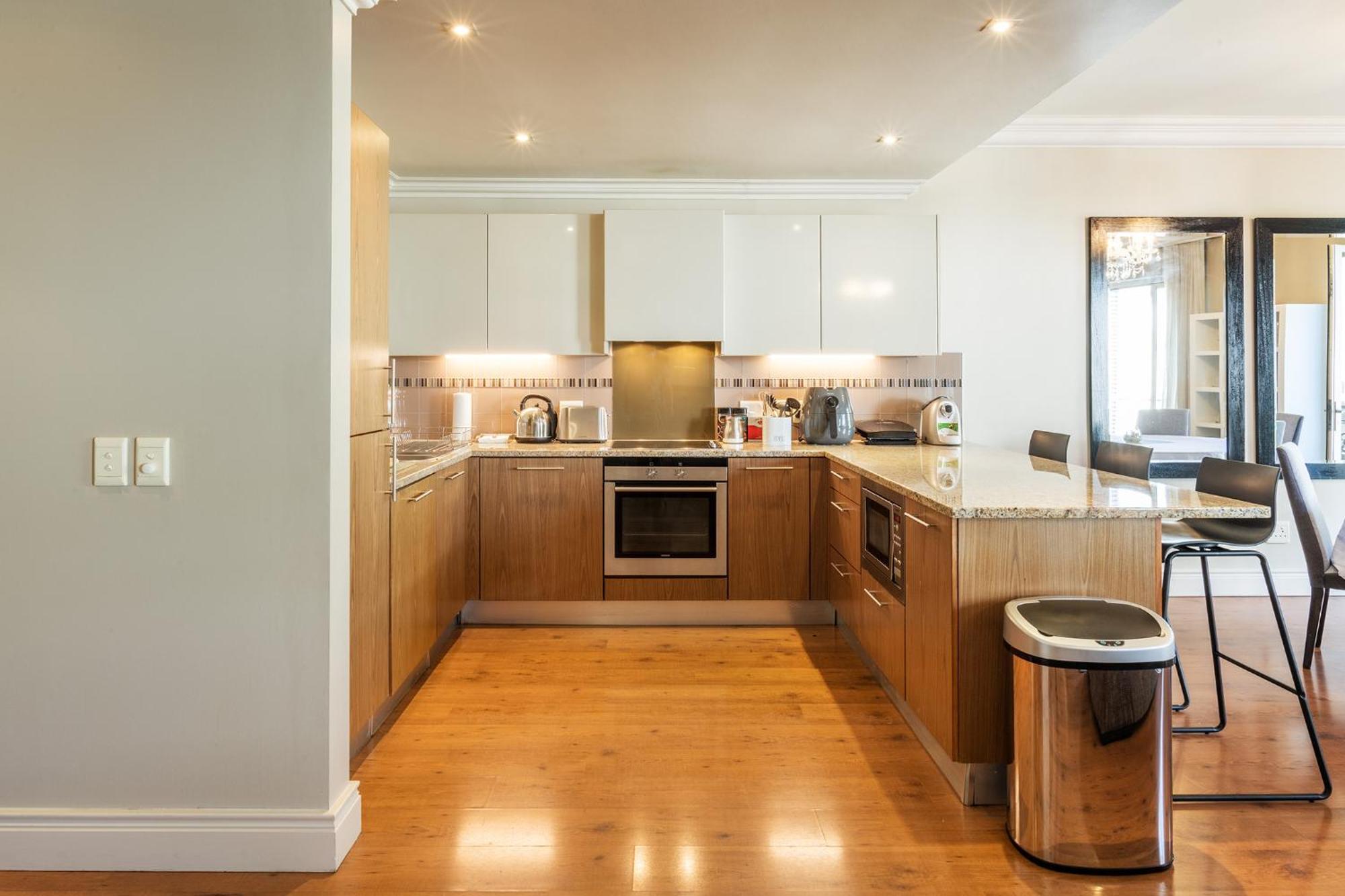 Cape Royale Luxury By Nivar Apartment Cape Town